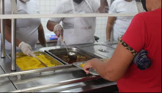 Restaurante Popular de Teresina tem aumento 299% de refeições servidas.