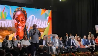 Lula participa de encerramento da Caravana Federativa em Teresina