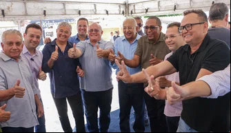 Dr. Pessoa entrega pavimentação da Avenida Camilo Filho