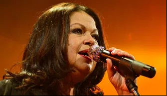 Cantora Amelinha