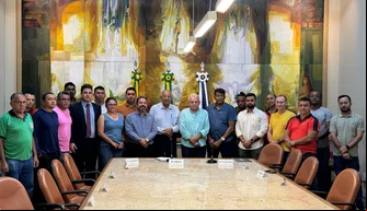 Prefeito Dr° Pessoa e representantes do SINTETRO