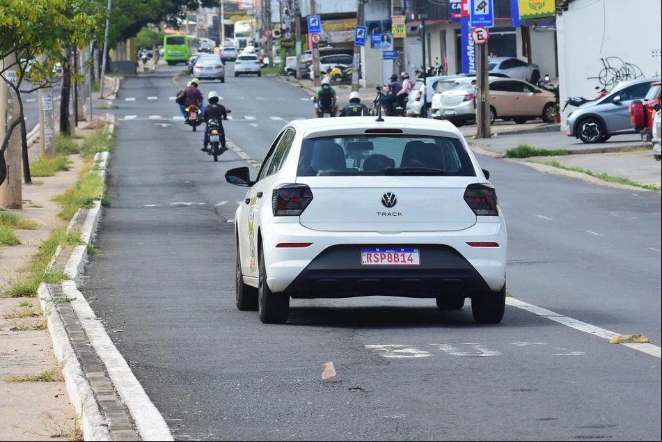 STRANS libera faixa de ônibus para motoristas de aplicativo